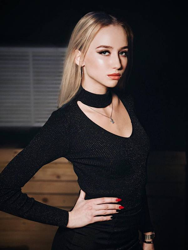 Model Anna Babenko | ATR.ONE