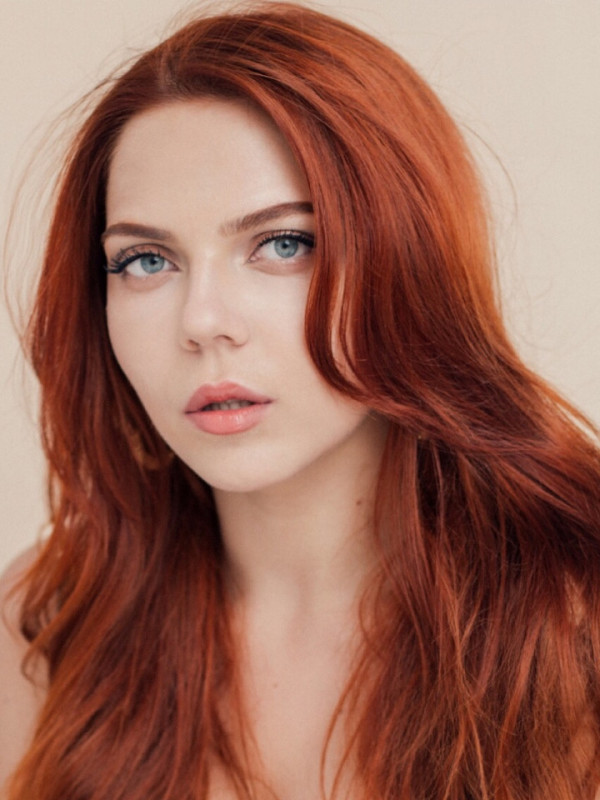 Model Natalie Pavlik | ATR.ONE