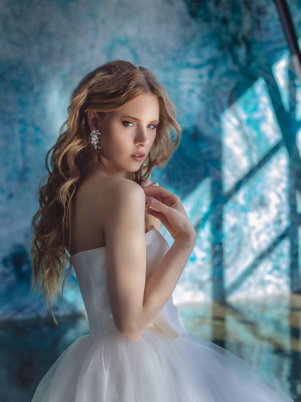 Model Anna Anna | ATR.ONE